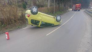 Posledice nesreče, ki se je zgodila 31. januarja 2018 na cesti Mestinje-Lemberg. Foto: PGD Steklarna